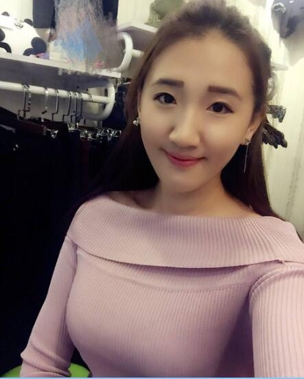 小玲玲的第一张照片--广西闪婚服务中心