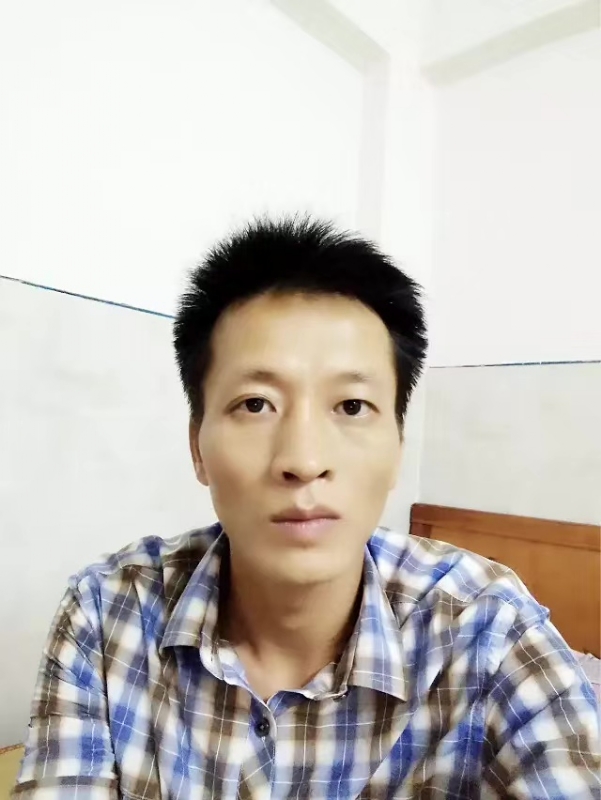 流年未亡的第一张照片--广西闪婚服务中心