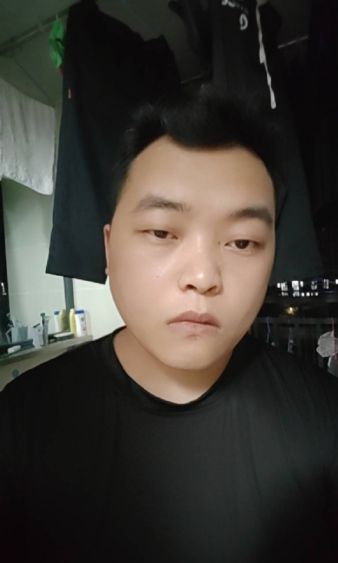 pu往事随风的第一张照片--广西闪婚服务中心