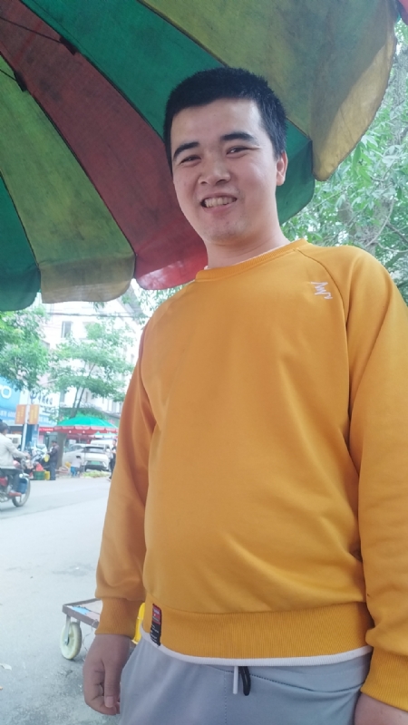 海中寻花柳的第一张照片--广西闪婚服务中心