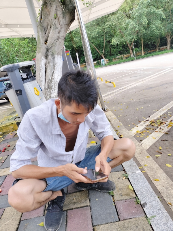 太累了的第一张照片--广西闪婚服务中心