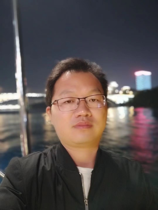 祝你平安的第一张照片--广西闪婚服务中心