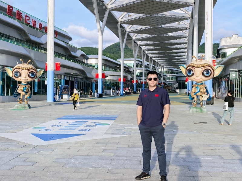 Mr王的第一张照片--广西闪婚服务中心