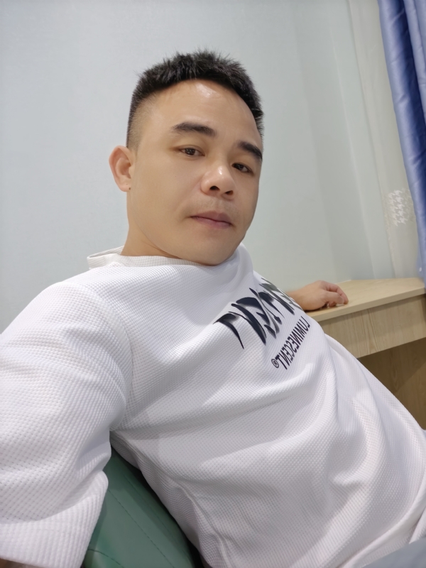 下一站的我的第二张照片--广西闪婚服务中心